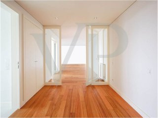Apartamento T4+1 perto da praia -..