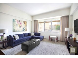 2 bedroom Apartment For Sale: 125 NORTH..