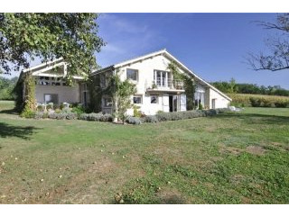 Sensational Barn Conversion close to..