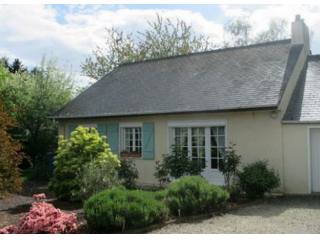 Nice Traditional House, Garage, Garden