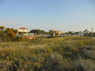 Residential plot in Derynia