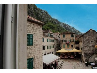 Two Bedroom Renovated Apartment in..