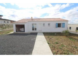3 Bedroom Modern Villa With Garden..