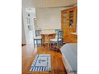 Červar Porat, Prekrasan dvoetažni apartman, 39m2 – 400 m od..