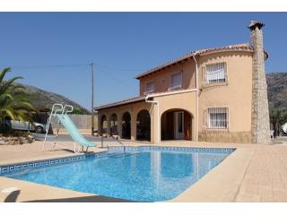 4 Bedroom Villa in Benichembla