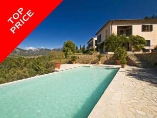 Country estate with views over the Bay..