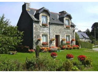 6 Bedroom Farm House For Sale