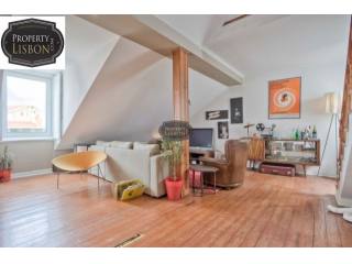 Excellent 2-Bed 2-Bath Remodeled..