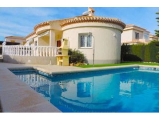3 Bedroom 2 Bathroom Villa In Playa..