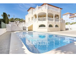 Lovely family home just 1 km from..