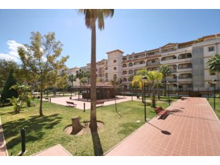 2 Bedroom Middle Floor Apartment