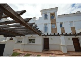 2 bedroom town house for sale