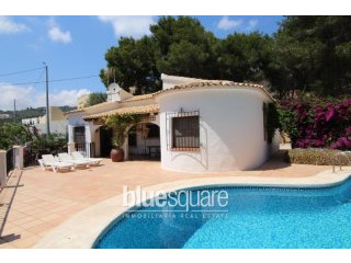 3-Bedroom villa close to La Fustera..