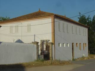 9 Bedrooms - - Portalegre - For Sale