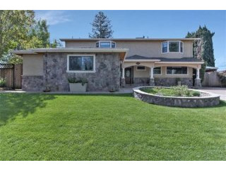 a STUNNING HOME in sunnyvale