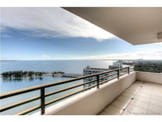 2 bedroom Flat For Sale: 2333 Brickell..