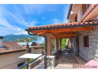 Šarmantni apartman u centru Opatije