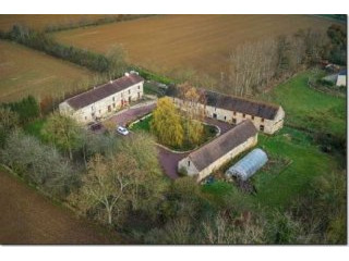 Sunning and Vast Period Property