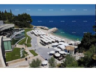 UMAG! Luksuzni resort s krovnim infinity bazenom!
