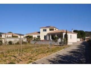 Beautiful Villa, Pool, Independant..