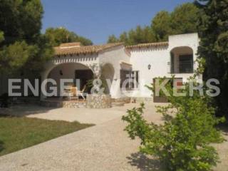 BEAUTIFUL HOUSE IN PUNTA PRIMA
