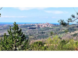 Istra,Krasica-Građevinsko zemljište s pogledom na more