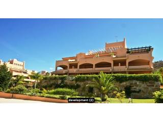 Apartment for sale in Elviria..