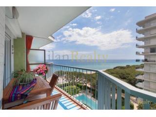 Apartment for sale with panoramic sea..