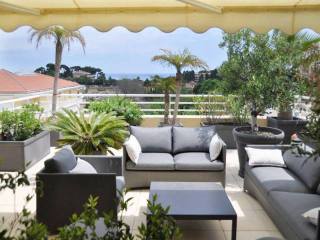 4 bedroom apartment of 131m2 for sale..