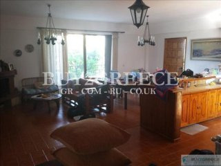 Β595 - FOR SALE Land 2000m2 with a..