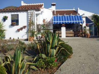 3 bedroom, 3 bathroom Finca/Country..