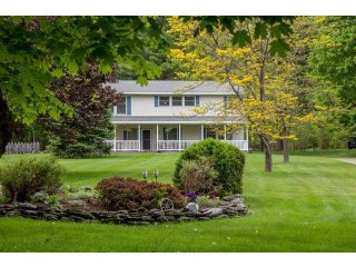 3 bedroom House For Sale: 822 Pumpkin..
