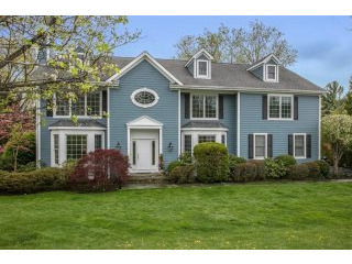 5 bedroom House For Sale: 14 Red Roof..