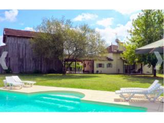 *Newly Renovated Stone Cottage with..