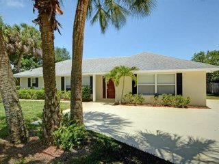 3 bedroom House For Sale: 527 E..
