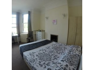 Great Double Bedroom Near University In..
