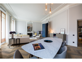 A stylish 2 bed apartment, recently..