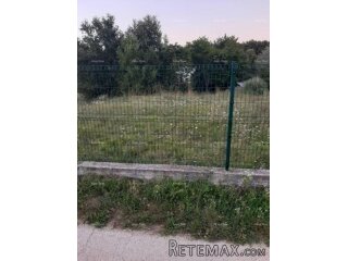 Na prodaju građevinsko zemljište, 2626 m², u blizini Pazina