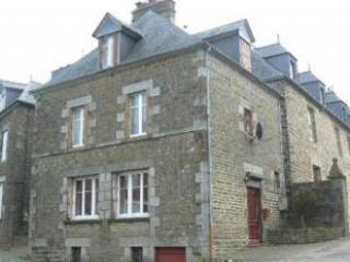 Nice Village House, B&B Potential