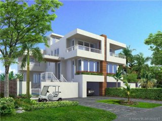 3 bedroom Town House For Sale: 330..