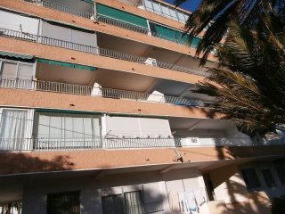 1 bedroom, 1 bathroom Apartment, (build..