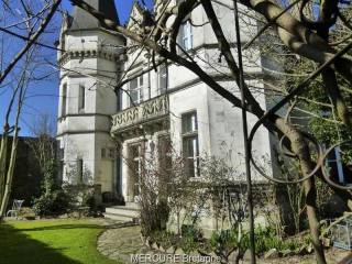 8 bedroom House For Sale: 35500 RENNES