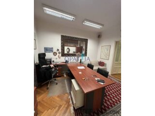Opatija strogi centar, stan 60 m2 u mirnoj ulici