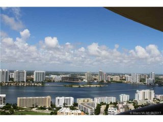 4 bedroom Flat For Sale: 17555 COLLINS..
