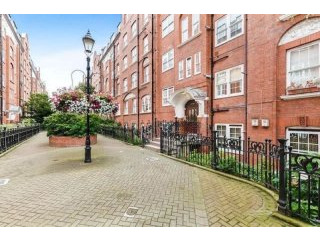 A Recently Fully Renovated 2-Bedrooms..