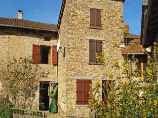 Renovated Country House With 3..