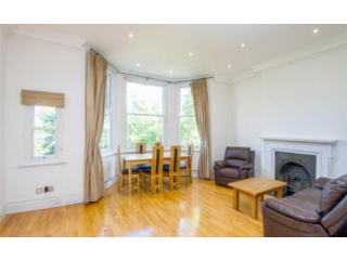 Flat 3, 12 Greencroft Gardens