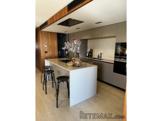 NOVIGRAD, lukuzni penthouse s pogledom na more