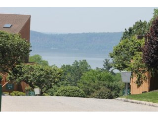 2 bedroom House For Sale: 49 Hudson..