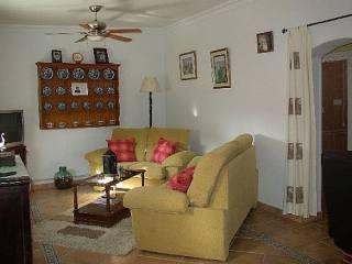 Town House - A very attractive..